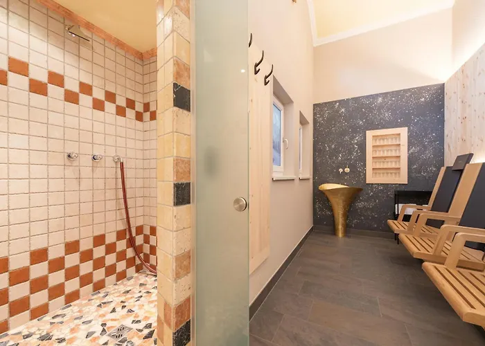 3-Sterne-Hotel: Hotel Enzian Paznaun